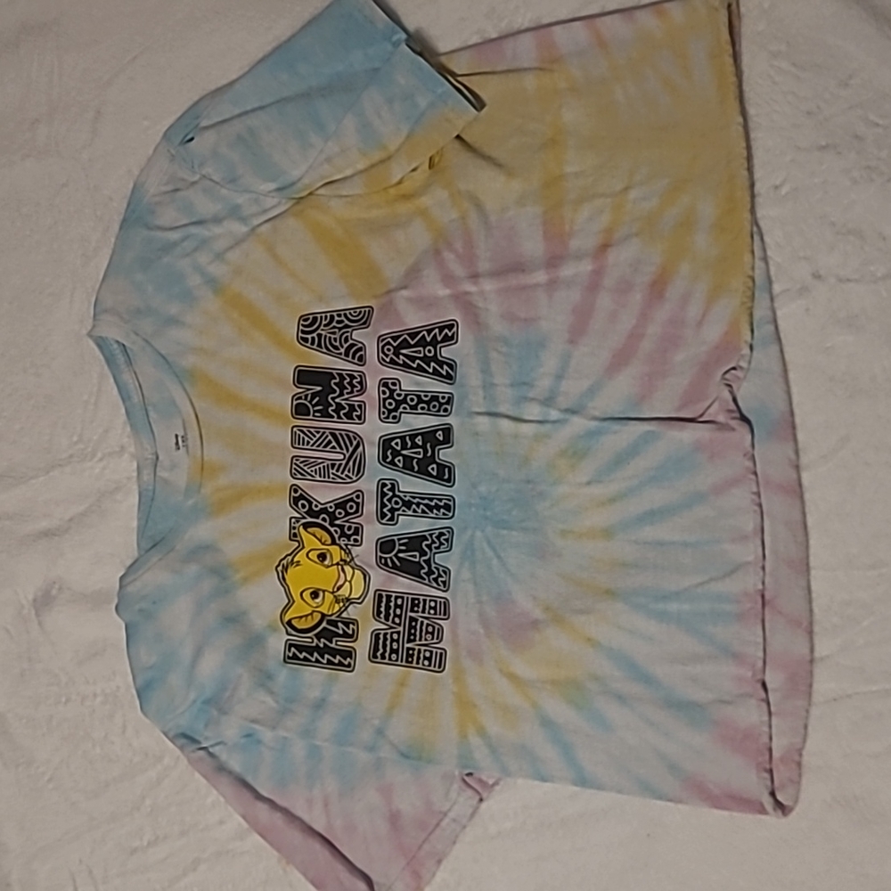 Hakuna matata tie-dye cropped up